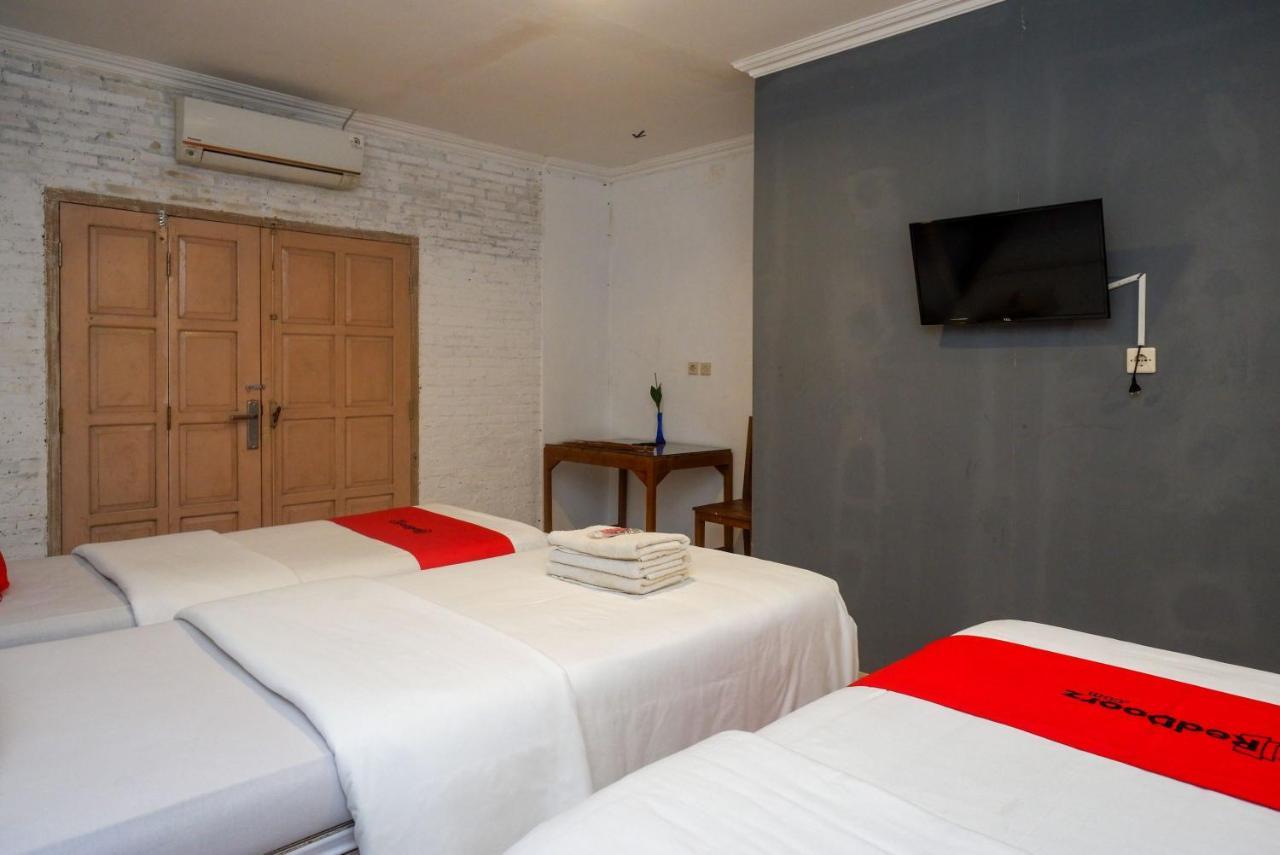 Reddoorz Syariah Near Plengkung Gading 2 Hotel Jogjakarta Buitenkant foto