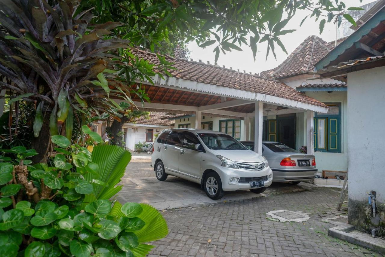 Reddoorz Syariah Near Plengkung Gading 2 Hotel Jogjakarta Buitenkant foto